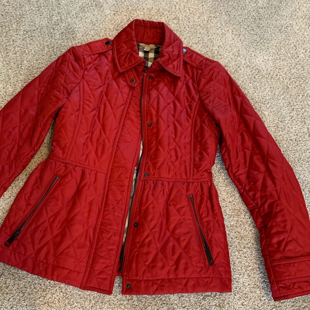 Burberry classic quilt peplum coat red small
